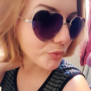 Meet your Posher, Mandy